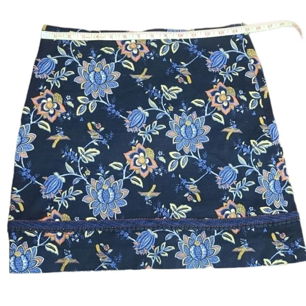 LOFT Navy Blue Floral Bird Mini Skirt Pom Pom Trim Size 6 Zip Closure